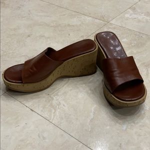 Gianni Bini Brown Leather Wedges